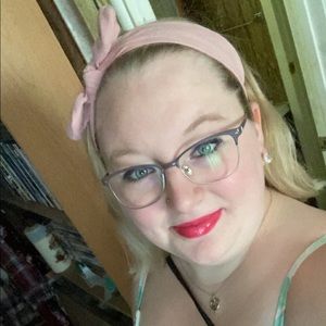 Meet your Posher, Katelynn